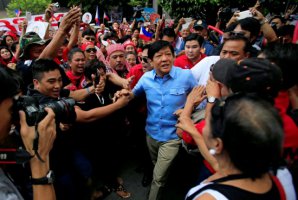 菲律宾民调小马科斯在总统竞选中的领先优势扩大
