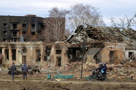 俄军轰炸乌克兰城市 因为损失迫使他们返回