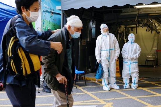 香港新增确诊37529例新冠病例和150例死亡病例