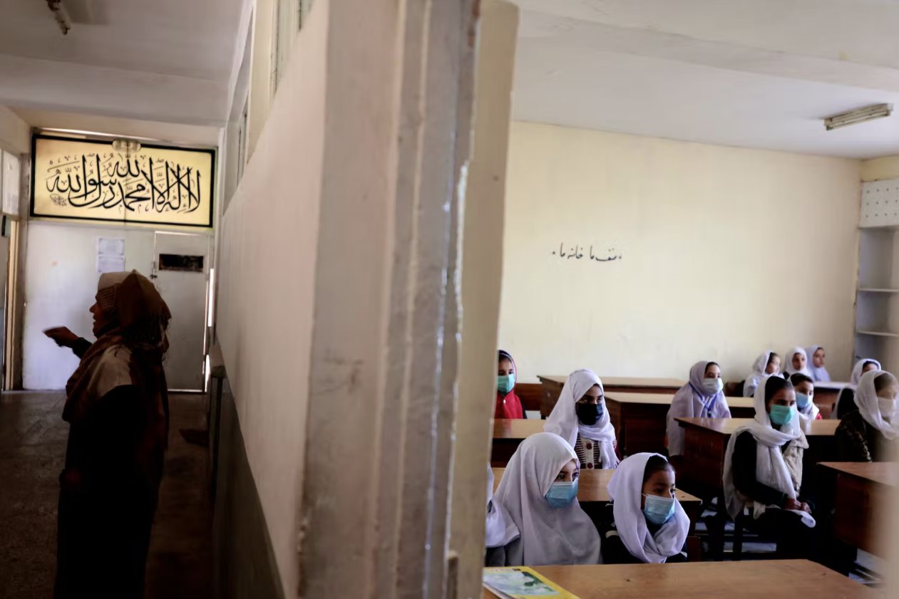美国希望塔利班在未来几天扭转女孩的教育