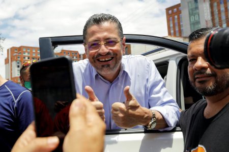 哥斯达黎加总统选举查韦斯领先