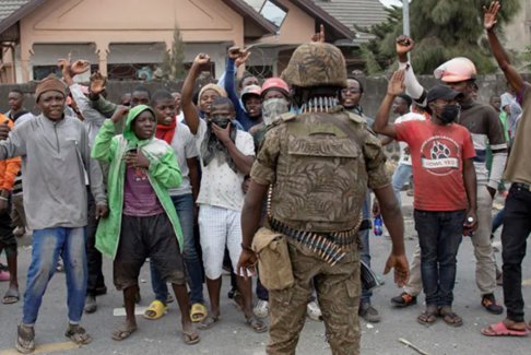 刚果反联合国抗议活动 3名维和人员12 名平民死亡