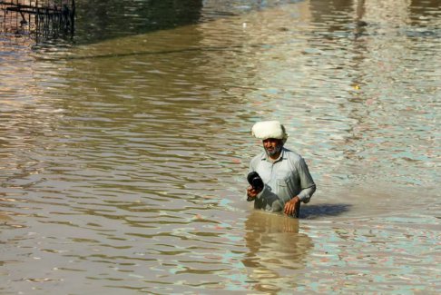 巴基斯坦考虑从印度进口蔬菜以减轻洪水影响