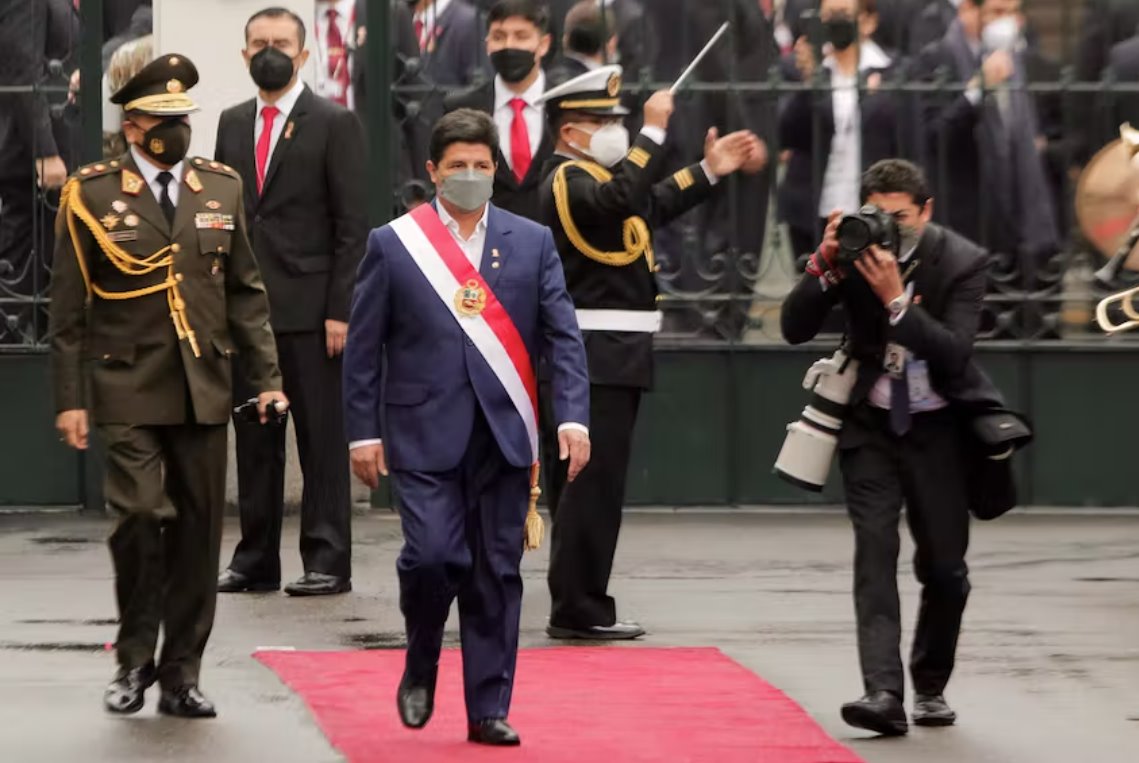随着秘鲁政治危机的继续，四个拉美国家支持卡斯蒂略继续担任秘鲁总统