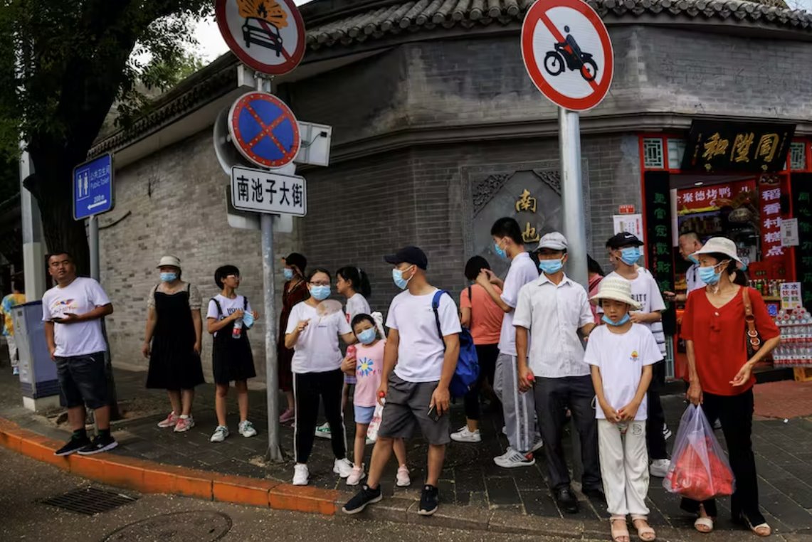 中国在8月16日报告了3036例新的确诊病例 而前一天为2526例