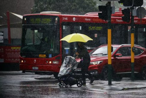 预计受洪水影响的澳大利亚东部将迎来持续大雨天气