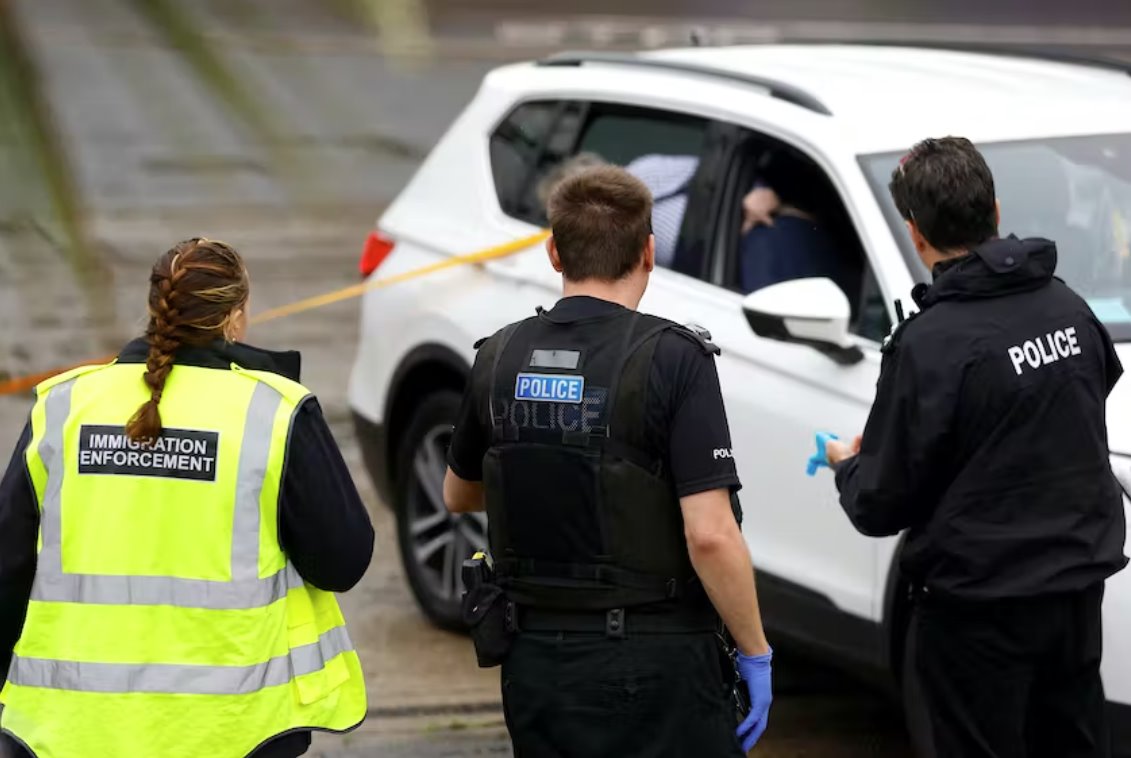 英国反恐警察牵头调查多佛炸弹事件