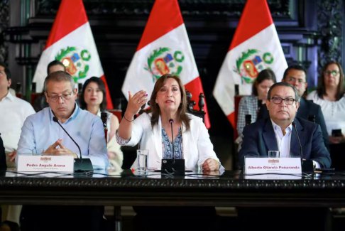 秘鲁选举陪审团暂时同意2023年底选举