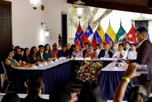 哥伦比亚的暴力事件在停火的第一个月下降