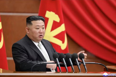 朝鲜呼吁加强战备态势 扩大演习