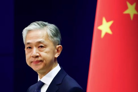 中国称美国气球飞入中国领空