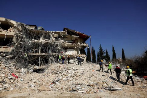 土耳其地震死亡人数攀升至31974人
