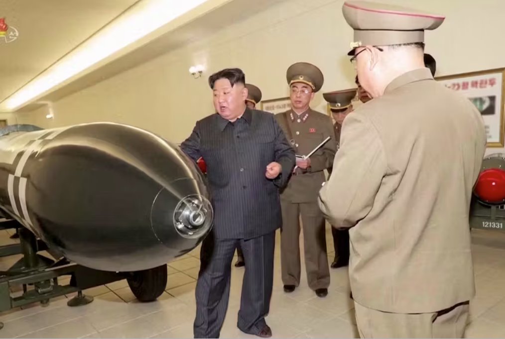 朝鲜金正恩呼吁采取更“实用、进攻性”的战争威慑