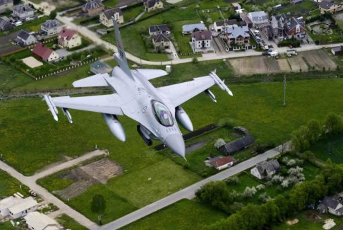 挪威表示将帮助乌克兰训练驾驶F-16战斗机飞行员