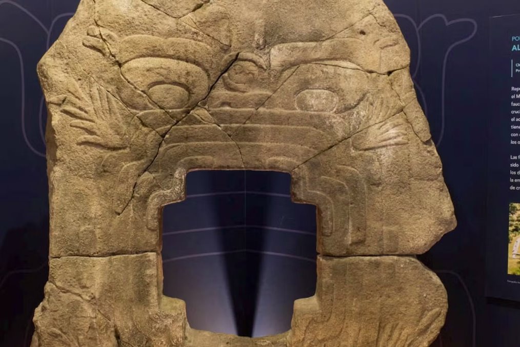 回到墨西哥 “地球怪物”雕塑指向古老的信仰
