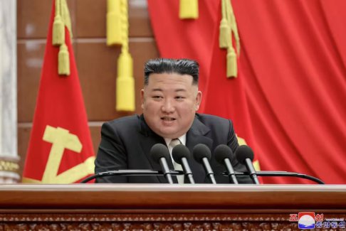 朝鲜金正恩誓言与普京“牵手”进行战略合作