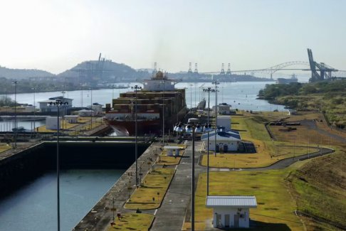 巴拿马运河瓶颈缓解部分船只绕道
