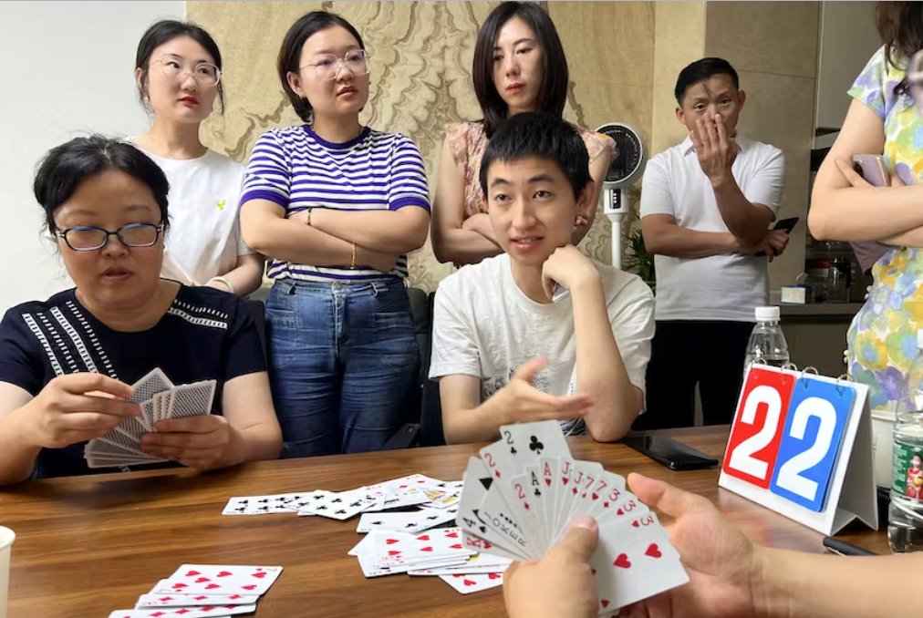 中美紧张局势催生中国纸牌游戏热潮