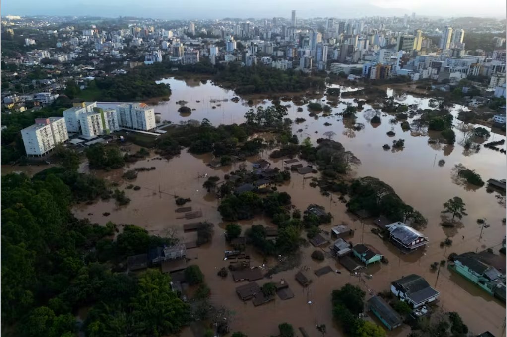 飓风袭击巴西南部 洪水造成36人死亡