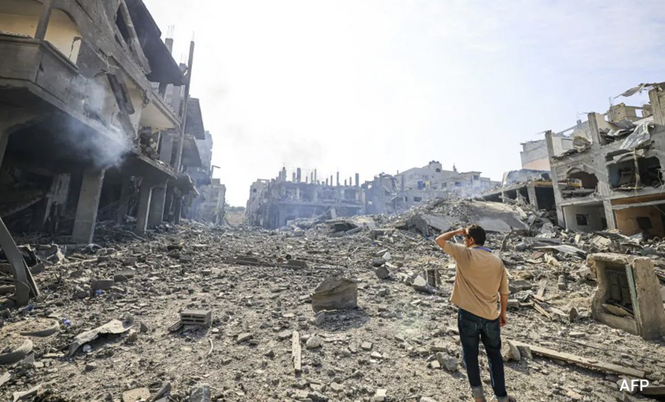 加沙地带贾巴利亚难民营遭轰炸的社区已成废墟