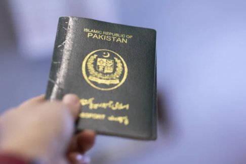 巴基斯坦层压纸用完了 护照等证件办不了