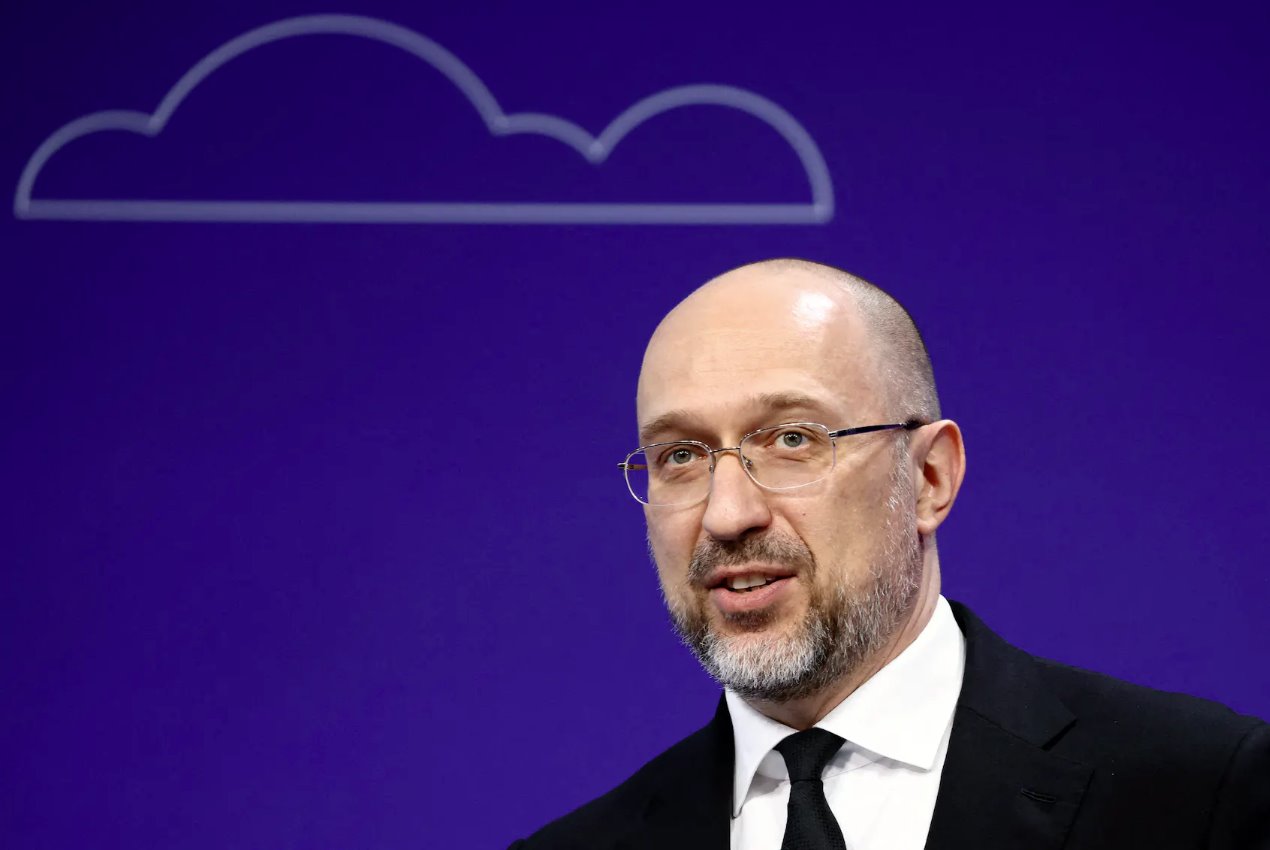 乌克兰总理丹尼斯·什米哈尔(DenysShmyhal)于2023年6月22日在英国伦敦举行的乌克兰复兴会议第二天的闭幕会议上发表讲话。