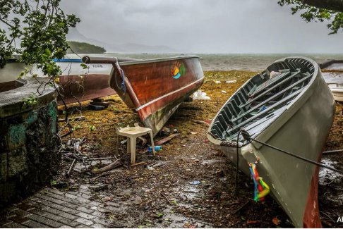 飓风贝拉尔逼近毛里求斯遭受严重洪水袭击
