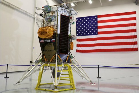 美国SpaceX月球着陆器因技术故障推迟发射