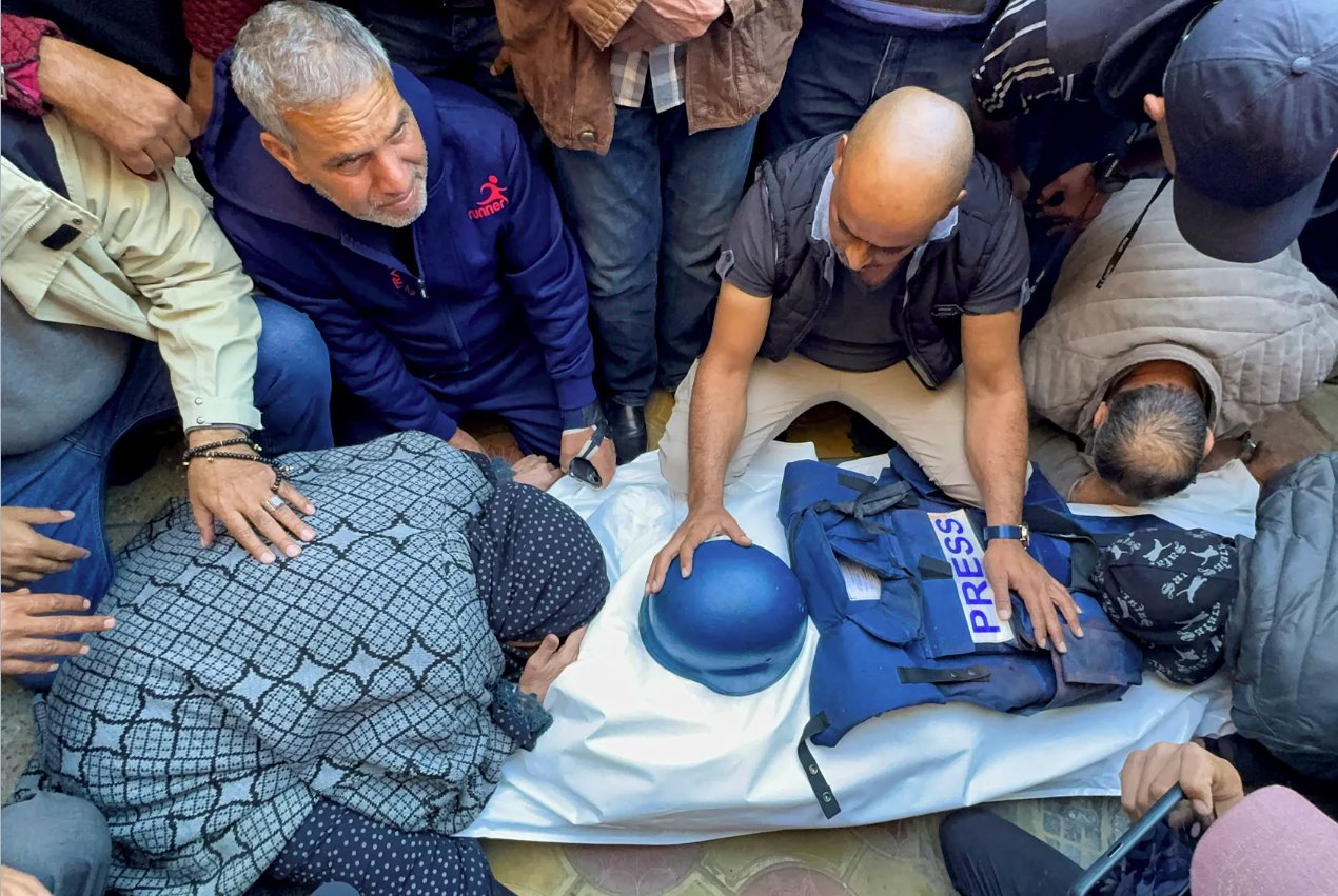半岛电视台摄影师萨米尔·阿布·达卡于周五在以色列无人机袭击中丧生