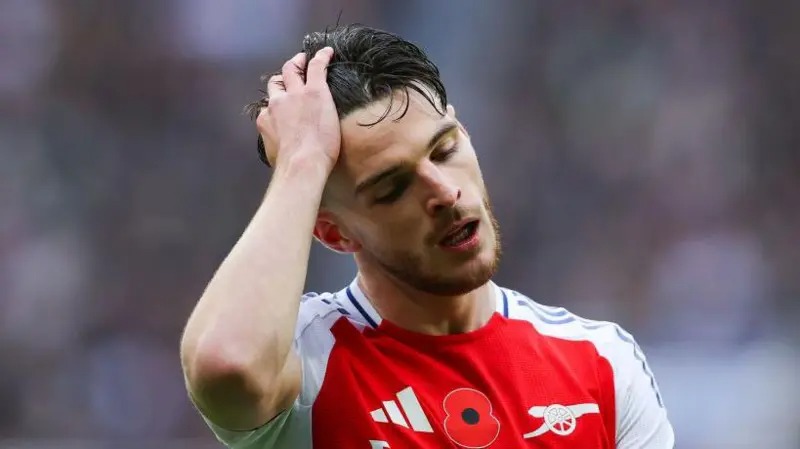 德克兰·赖斯(DeclanRice)于11月2日代表阿森纳对阵纽卡斯尔