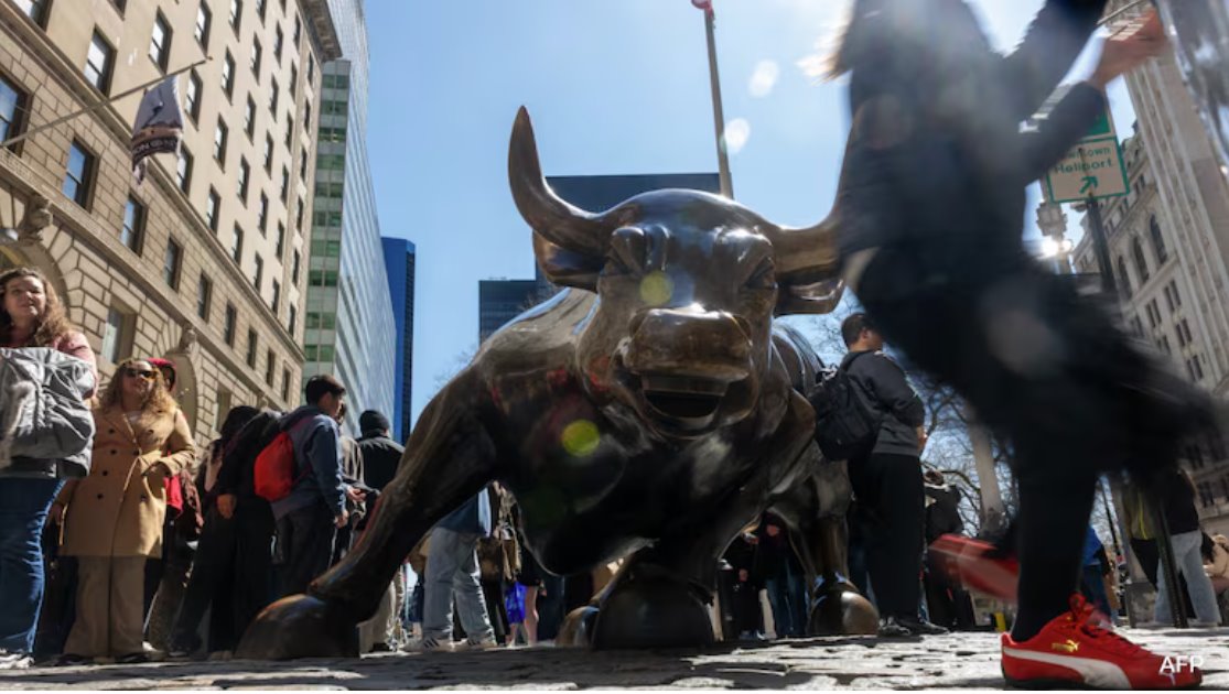 特朗普关税：以科技股为主的纳斯达克综合指数上涨12.2%，至17,124.97点。