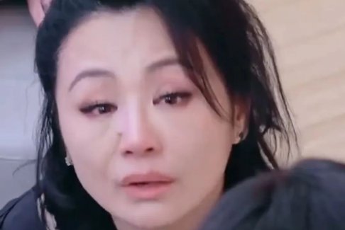51岁曹颖自曝患胃癌 不知道她现在怎么样了