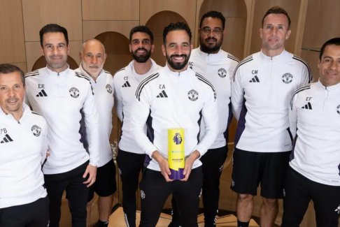 曼联主教练阿莫林荣获十月份最佳教练奖