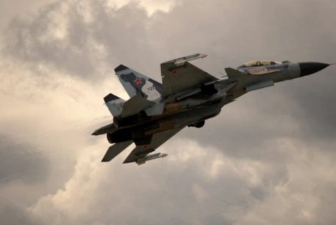 俄罗斯苏-30战斗机训练飞行中坠毁两人死亡