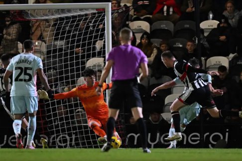 英乙联赛格里姆斯比镇1-2特兰米尔流浪者