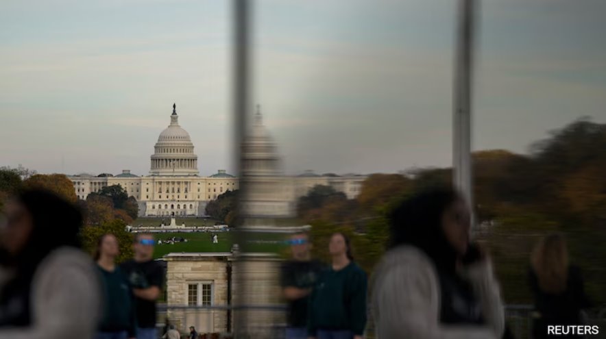 共和党拒绝民主党提出的结束政府停摆的提议,僵局进入第38天