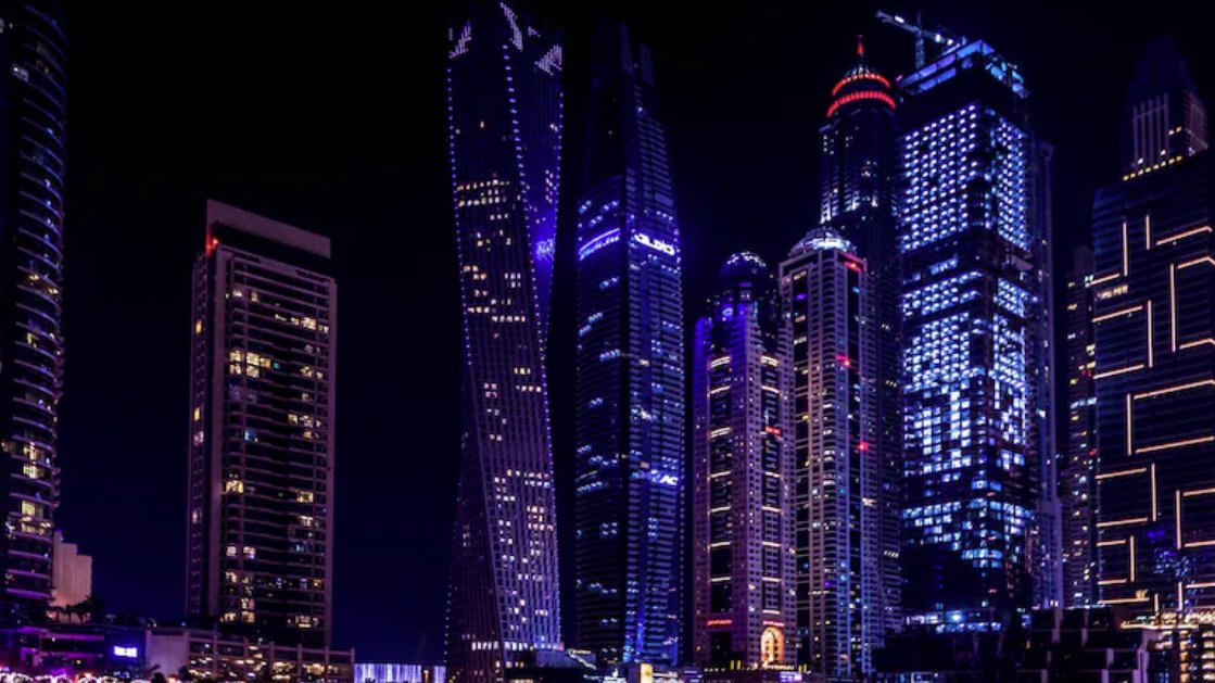 喀拉拉邦少年从迪拜高楼坠亡:“当时正在拍摄飞机照片”