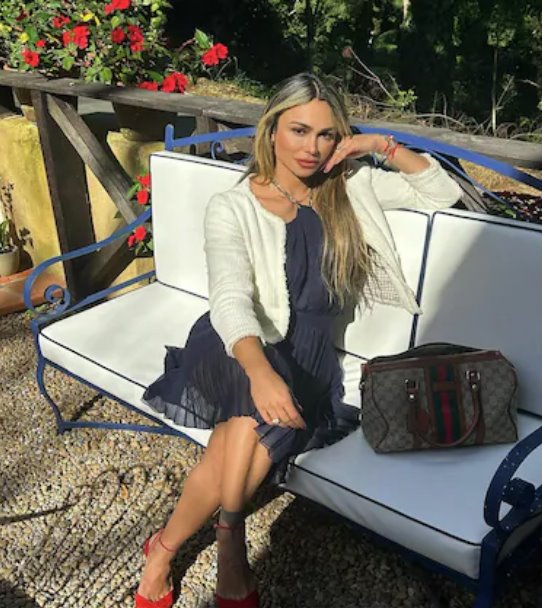 巴西健身网红戴安娜·阿雷亚斯(Diana Areas),39岁,从高楼坠落身亡。