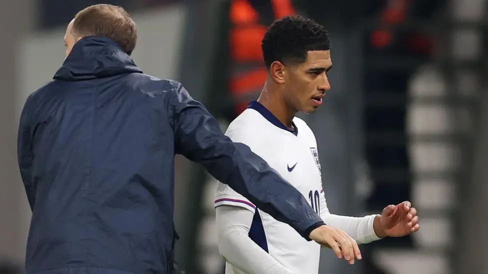 这是裘德·贝林厄姆自六月以来首次代表国家队首发。