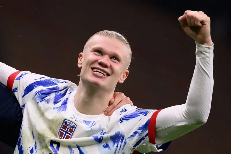 哈兰德本赛季表现非常好