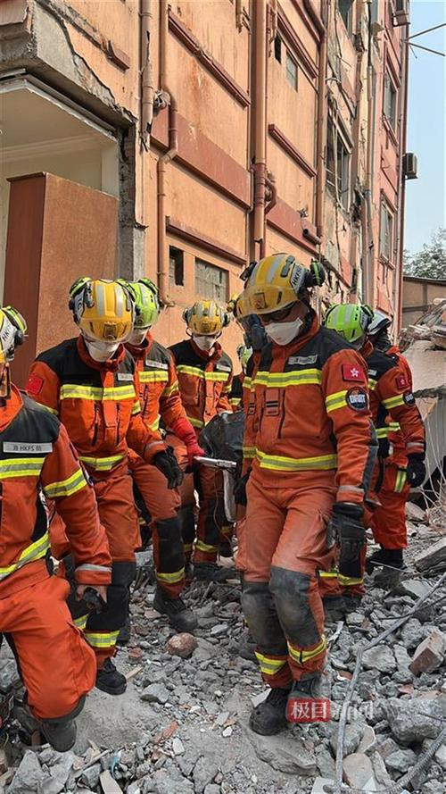 香港火灾44人遇难 3人涉误杀被捕