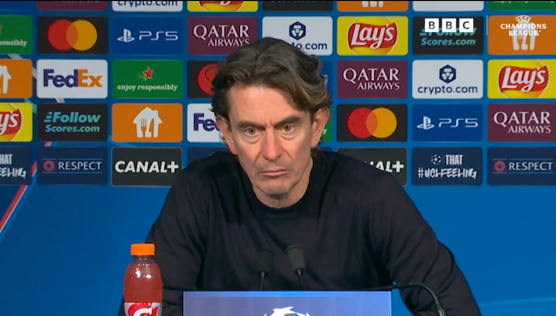 尽管热刺在巴黎圣日耳曼输球，但弗兰克对球队的表现感到满意。