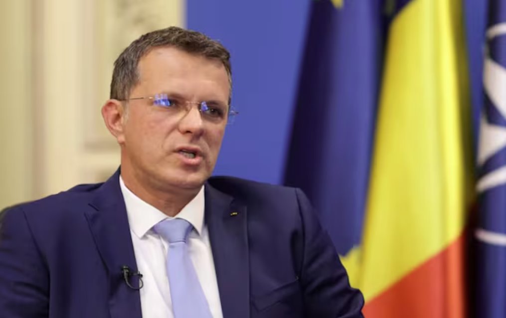 调查显示伊奥努特·莫斯泰阿努承受着巨大的压力