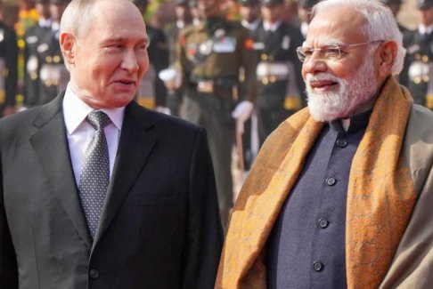 中国媒体高度赞扬普京访问印度