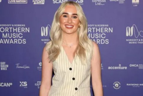 萨顿的英超联赛预测与DJ兼制作人佩奇·汤姆林森的预