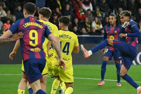 西班牙甲级联赛比利亚雷亚尔0-2巴塞罗那