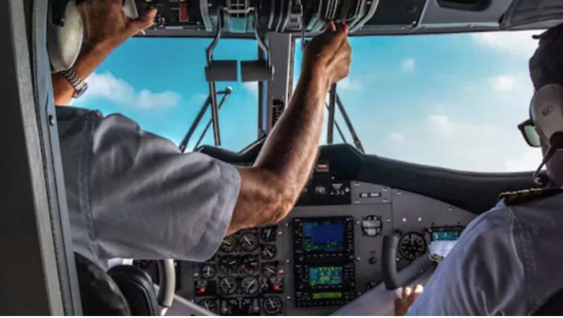 美国飞行员为了继续飞行而隐瞒心理健康问题