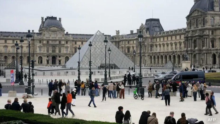 卢浮宫珠宝劫案数周后漏水事故又损坏400件埃及文物