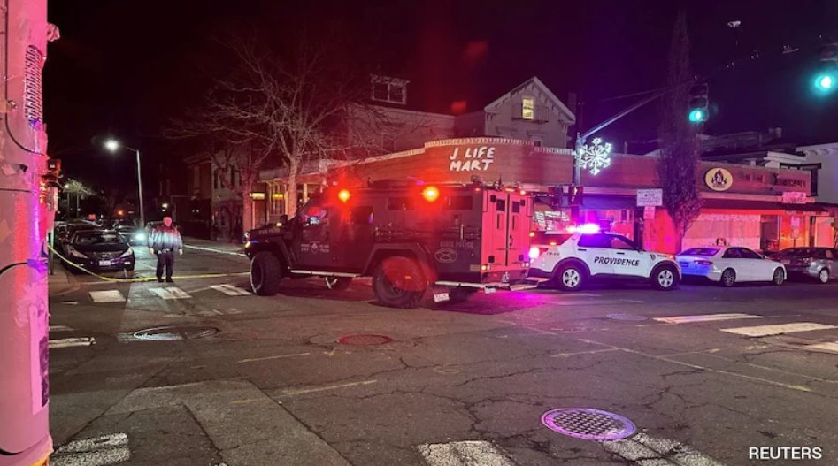 周六发生的枪击事件造成两人死亡,另有八人受伤。