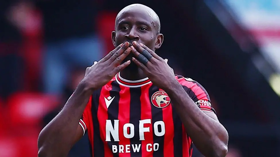 沃尔索尔边锋阿尔伯特&middot;阿多马已在英格兰足球联赛（EFL）出场700次